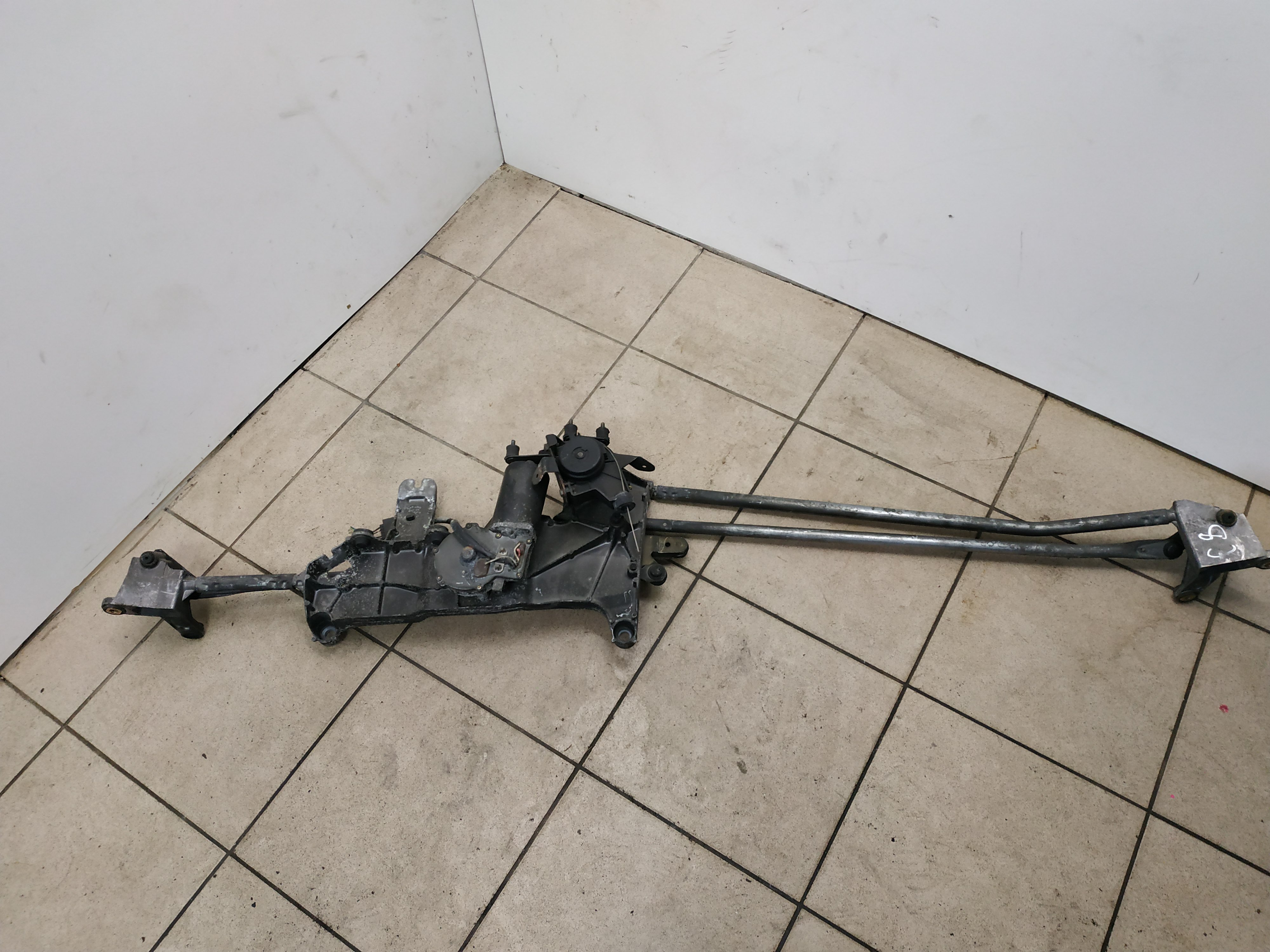 Citroën C8 (EA/EB) MPV 2.0 16V (EW10J4(RFN)) WINDSHIELD WIPER ASSEMBLY FRONT 2004 404721 404721|CITROEN Citroën C8 (EA/EB) MPV 2.0 16V (EW10J4(RFN)) WINDSHIELD WIPER ASSEMBLY FRONT 2004 404721 404721|CITROEN